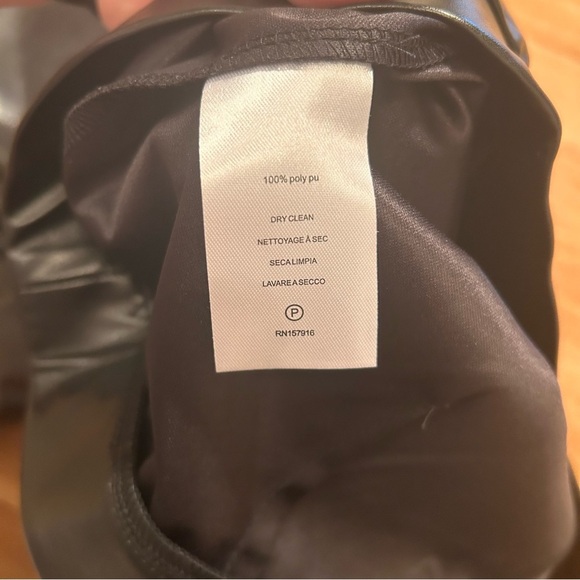 H Halston Faux Leather Pull On Pants NWT - Picture 4 of 7